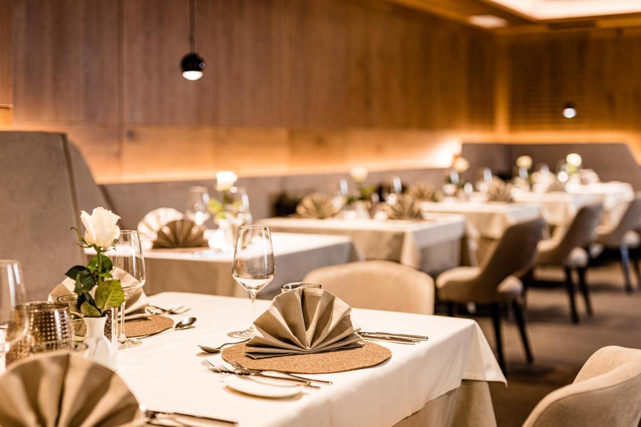 Hotel Touring Dolomites Santa Cristina Val Gardena Экстерьер фото