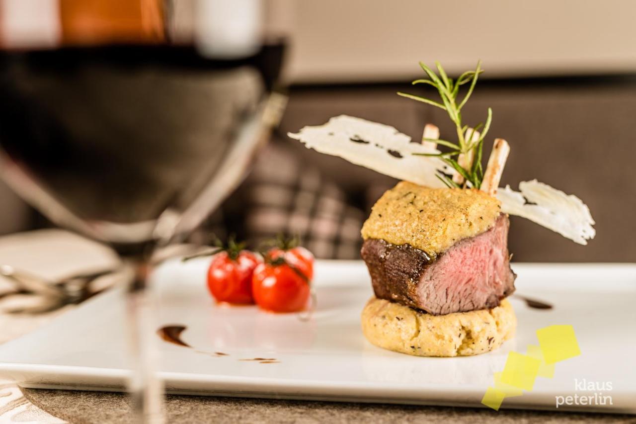 Hotel Touring Dolomites Santa Cristina Val Gardena Экстерьер фото