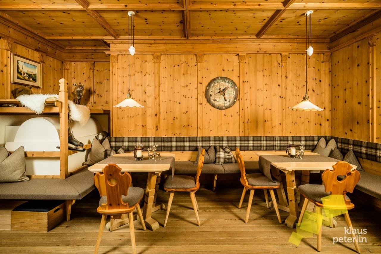 Hotel Touring Dolomites Santa Cristina Val Gardena Экстерьер фото